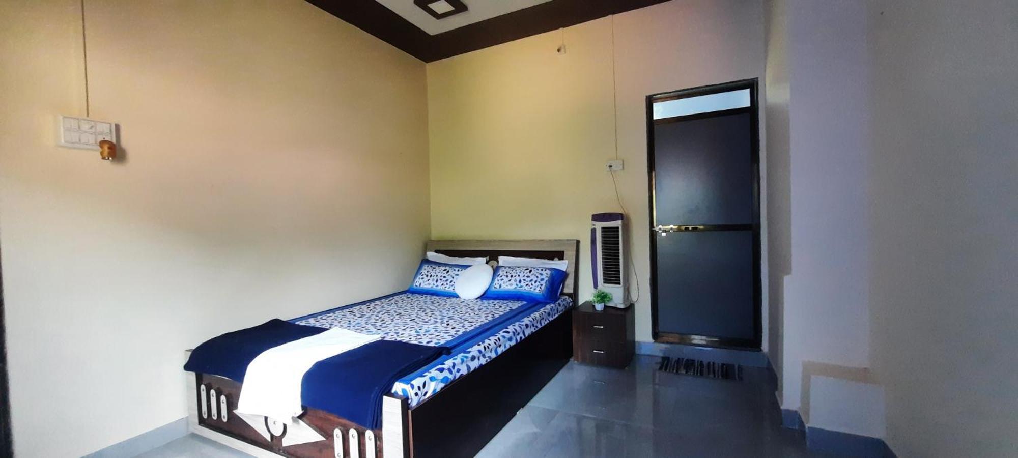 Hostel Costel Mālvan Zewnętrze zdjęcie